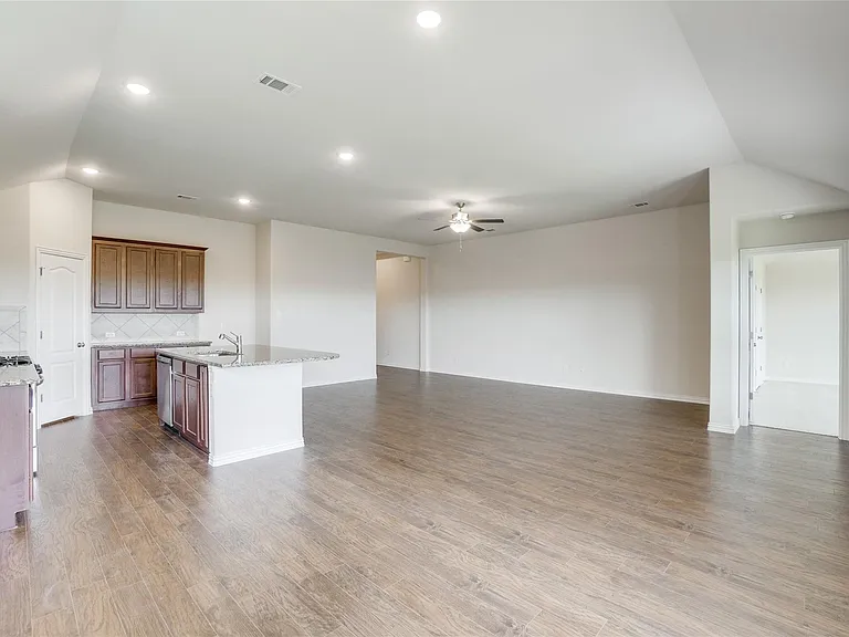16625 Hidden Cove Dr — Photo 10