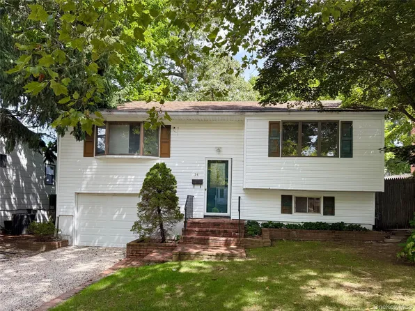 34 Penny Drive, Huntington Station, NY 11746