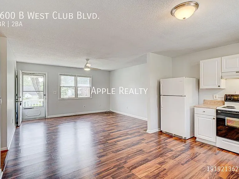 1600 W Club Blvd #B — Photo 4