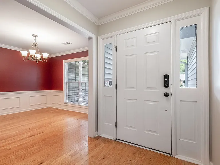 1561 Glen Erin Dr — Photo 11