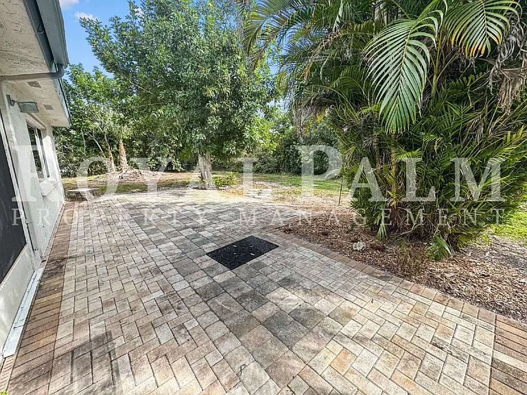 206 SE 46th Ter — Photo 47
