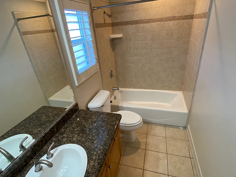 1458 Elin Pointe Dr — Photo 19