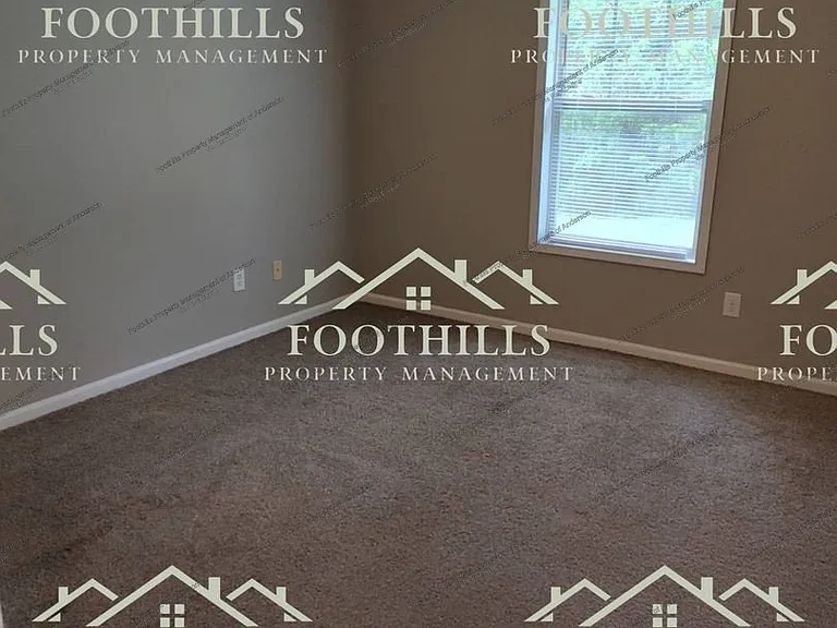 109 Premiere Ct — Photo 8