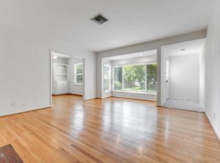 5622 Bellingham Ave, Valley Village, CA 91607