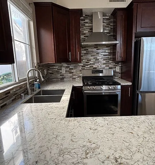 214 E Port Hueneme Rd — Photo 5