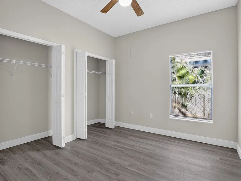 121 Aurelia Ct — Photo 36