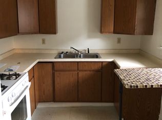 719 Church St #1/2, Beloit, WI 53511