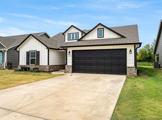 6712 S 17th St, Broken Arrow, OK 74011