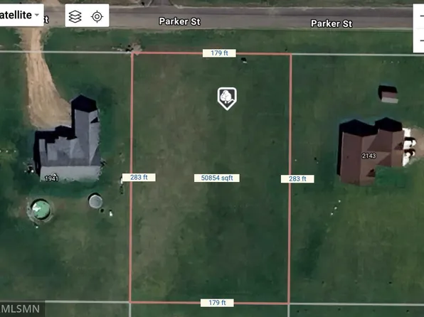 1945 Parker St, Mora, MN 55051