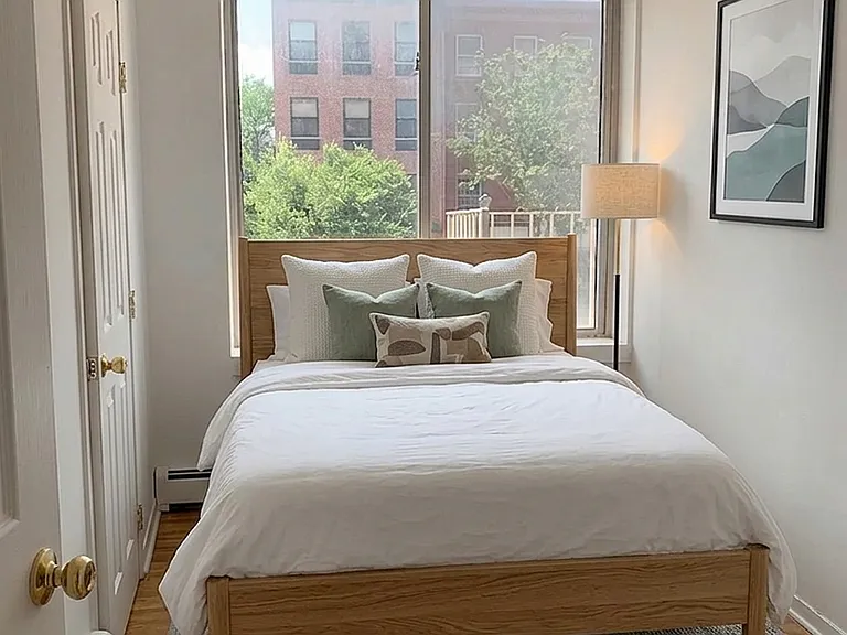 401 E 13th St #4W — Photo 5