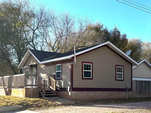 740 Indianapolis Ave, Hot Springs, SD 57747