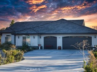 14024 Wawona Rd, Apple Valley, CA 92307