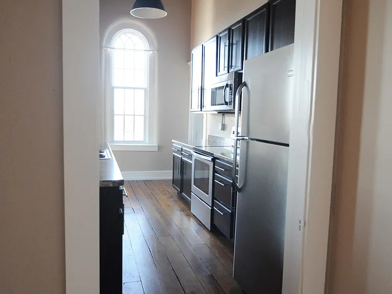 36 S 3rd St #D — Photo 3