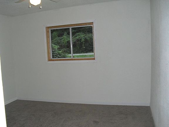 3rd image of 502 Hilda St #A