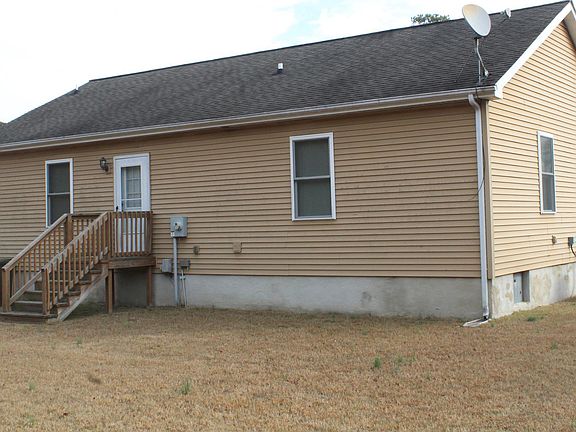 2nd image of 106 Benjamin Haynes Ct