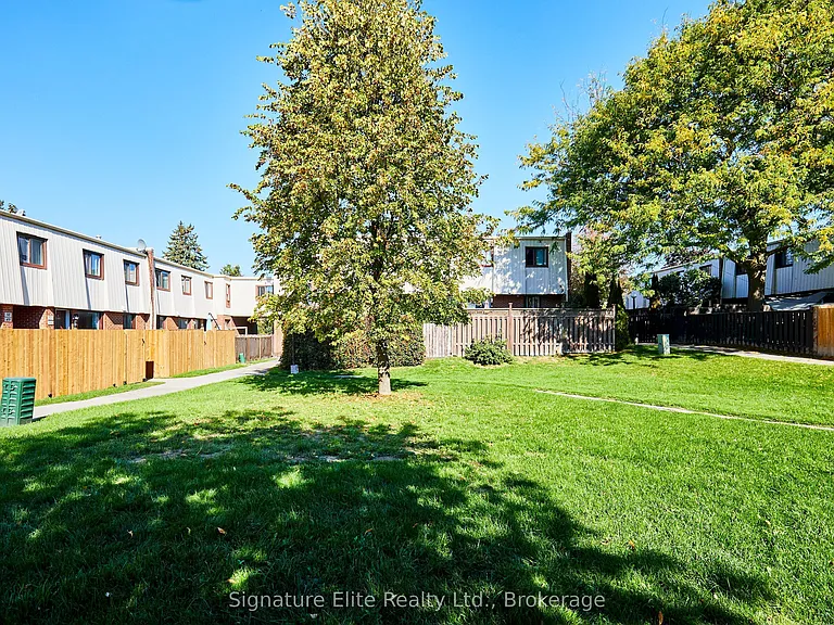 1100 Oxford St #48 — Photo 23