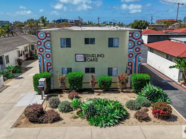 228 Twin Oaks Ave.