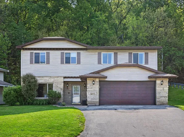 1900 Sunset LANE, La Crosse, WI 54601
