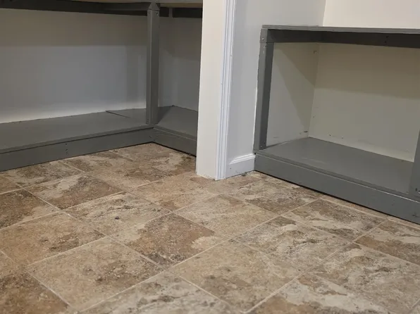 426 Fairmount Avenue image 12 of 14