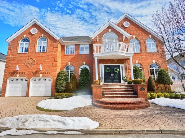 15 Carolyn Court image 1 of 80