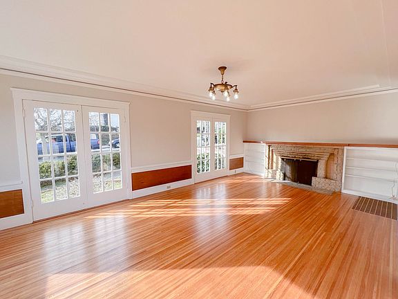 2nd image of 4300 Everett Ave