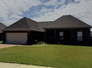 1982 E Ridge Cir, Madison, MS 39110