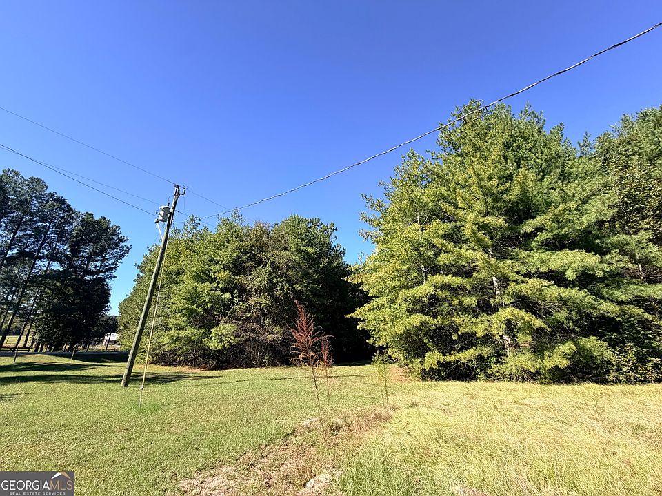 1st image of 420 Moore Rd