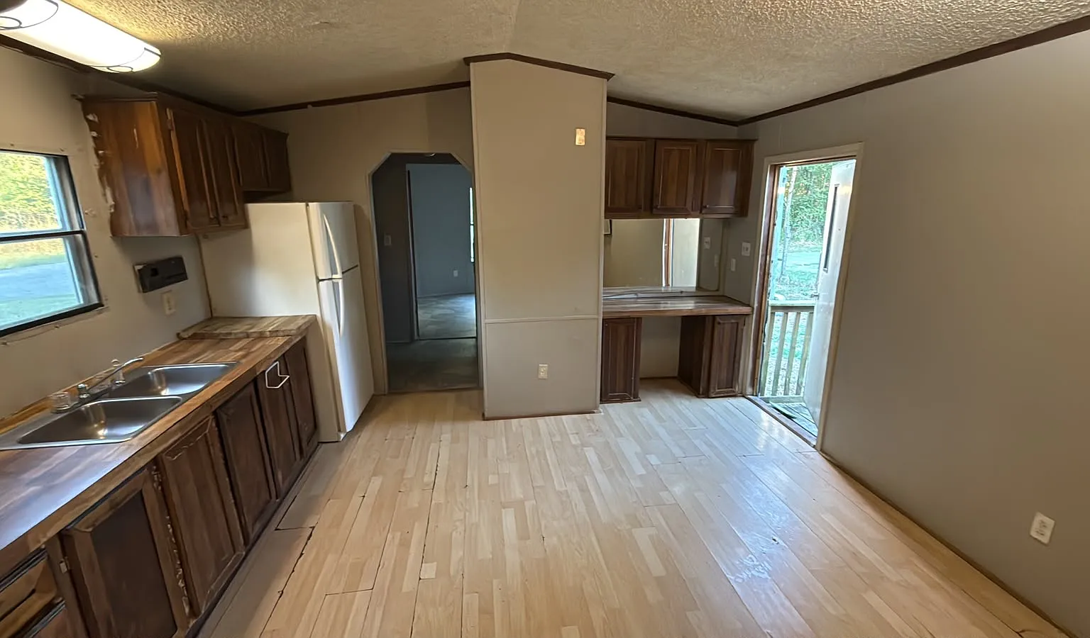 2 bed, $700 — Photo 3