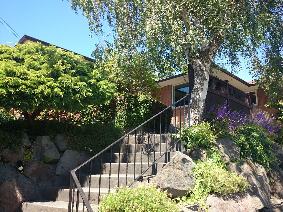 2nd image of 7403 30th Ave NW