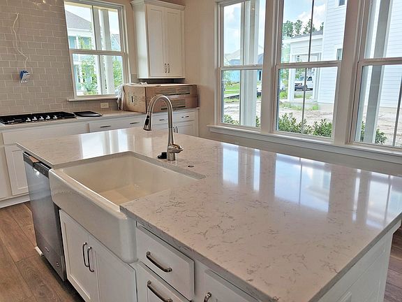 3rd image of 425 Cool Bend Ln #Ihiu9n