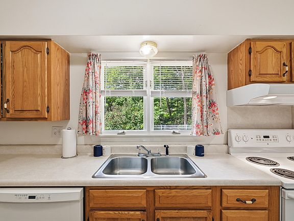 5th image of 19 Richardson Street