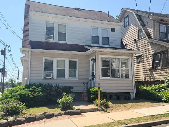 Building Photo - 87 Vreeland Ave #1
