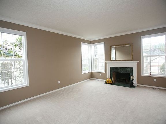 Formal Living w/Fireplace