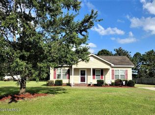 812 Northgate Dr, Washington, NC 27889