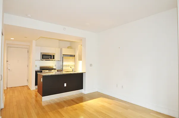 Rented by BLU Real Estate | media 15