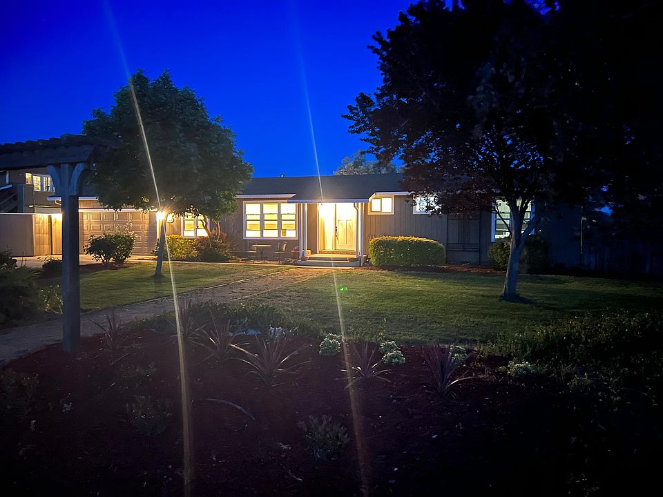 1st image of 2200 Oscar Dr