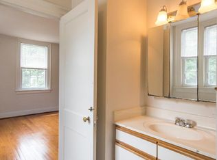 102 Stadium Rd #3, Charlottesville, VA 22903