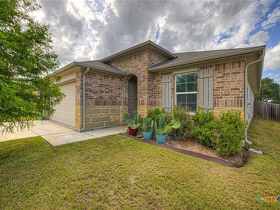 4th image of 809 Nodding Nixie Ct