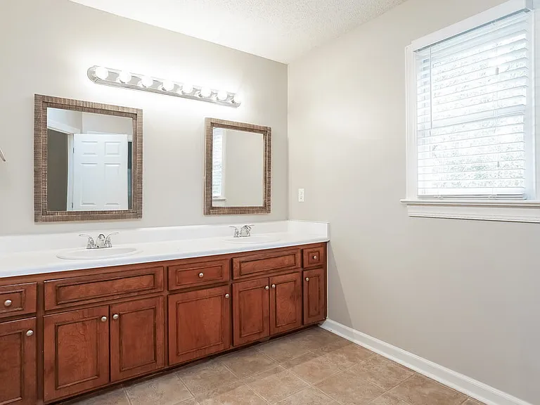212 Sleepy Creek Dr — Photo 14