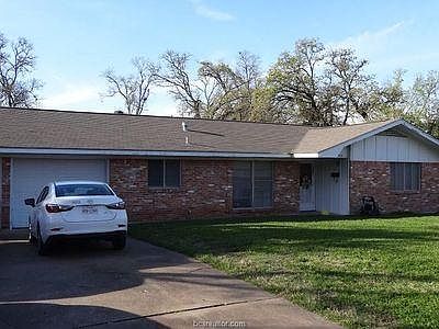 1st image of 604 Woodson Dr