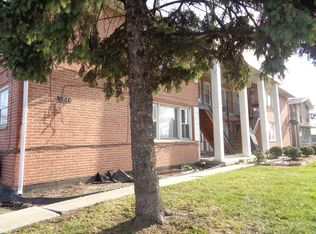 7831 S Roberts Rd APT 4, Bridgeview, IL 60455