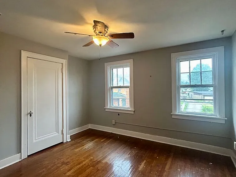 1311 Oakhill St — Photo 10
