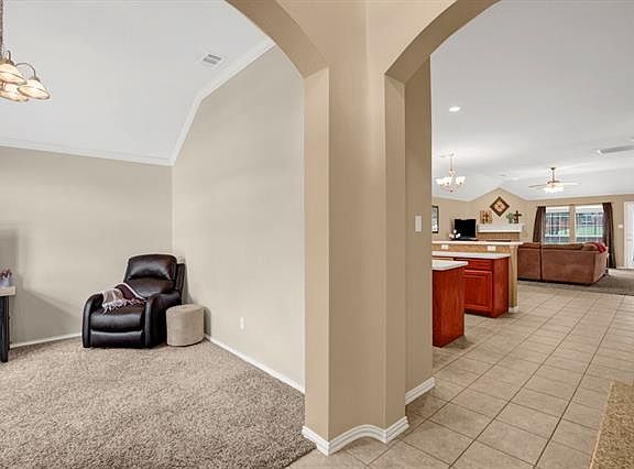 4th image of 11768 Henderson Dr