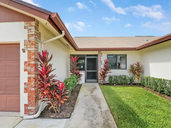 148 Moccasin Trl S, Jupiter, FL 33458