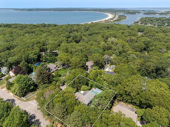 3rd image of 68 Long Beach Ln