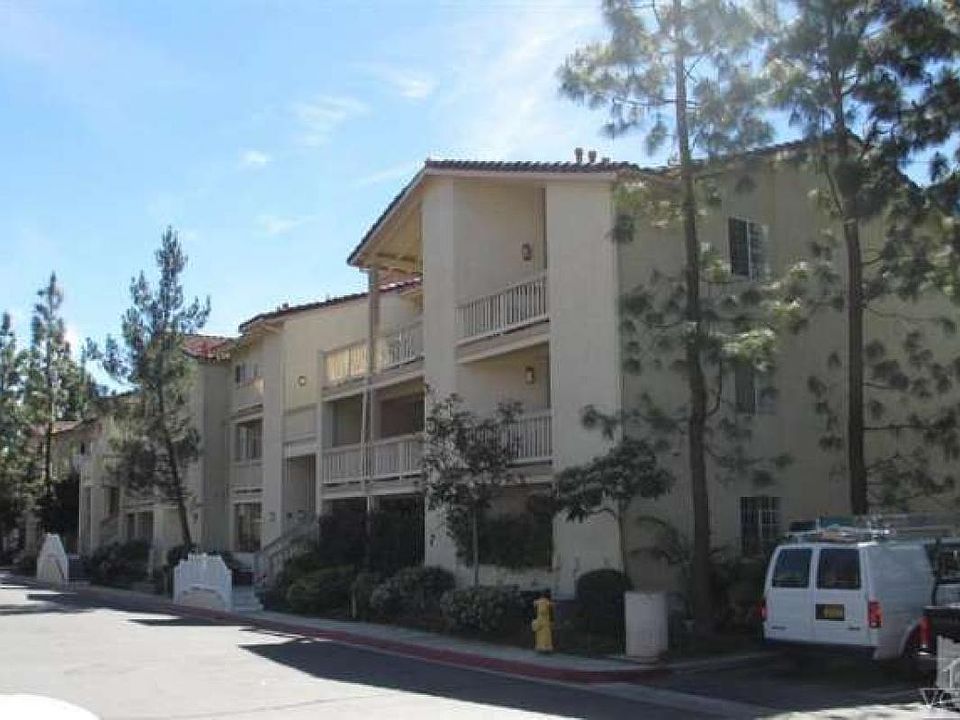 1st image of 5728 Oak Bend Ln Unit 208
