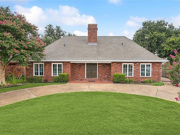 2nd image of 7511 Arbor Dr