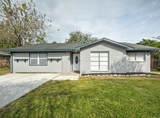 304 Kelly Ln, Baytown, TX 77521