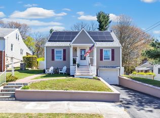 264 Sunrise Ter, Bridgeport, CT 06606