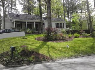 36 Oakwood Dr, Chapel Hill, NC 27517